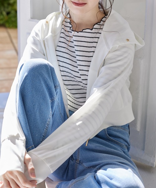 tocco closet(トッコ クローゼット)の「UVカット♪パールチャーム付きジップパーカー(パーカー・レディース・オフホワイト/ブラック/ネイビー・M)」の9枚目の写真
