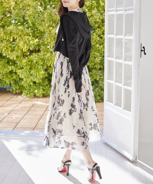 tocco closet(トッコ クローゼット)の「UVカット♪パールチャーム付きジップパーカー(パーカー・レディース・オフホワイト/ブラック/ネイビー・M)」の13枚目の写真