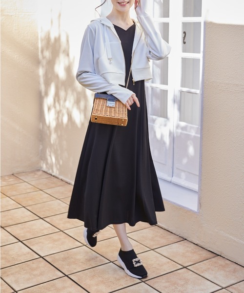 tocco closet(トッコ クローゼット)の「UVカット♪パールチャーム付きジップパーカー(パーカー・レディース・オフホワイト/ブラック/ネイビー・M)」の20枚目の写真