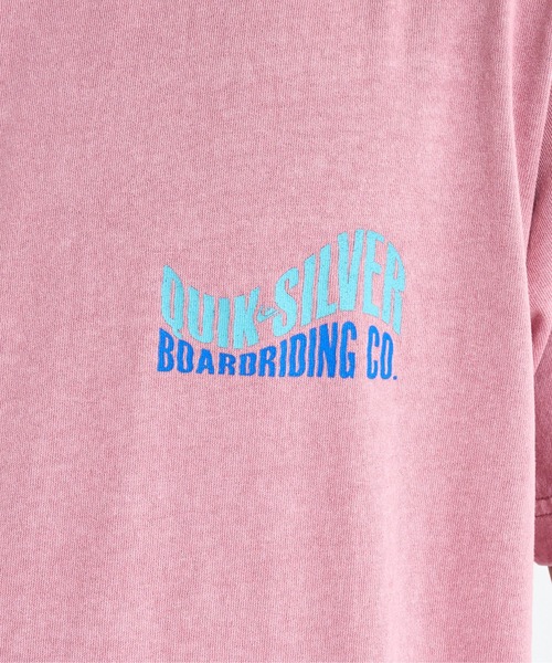 Quiksilver(クイックシルバー)の「WAVE RIDE ST /クイックシルバーバックプリント半袖Tシャツ(Tシャツ/カットソー・メンズ・ホワイト/ピンク/インディゴブルー/ブラック・LARGE/X-LARGE/MEDIUM/SMALL)」の10枚目の写真