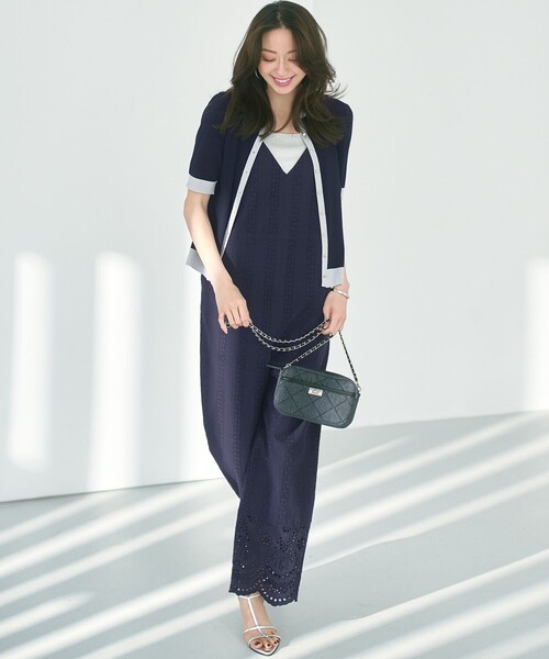 23区（ニジュウサンク）の「【WEB&一部店舗限定/洗える】レーヨンポリエステルストレッチ 半袖 カーディガン（カーディガン/ボレロ・レディース・ホワイト系2/ブラック系2/ベージュ系2/ネイビー系2・40/38）」の15枚目の写真