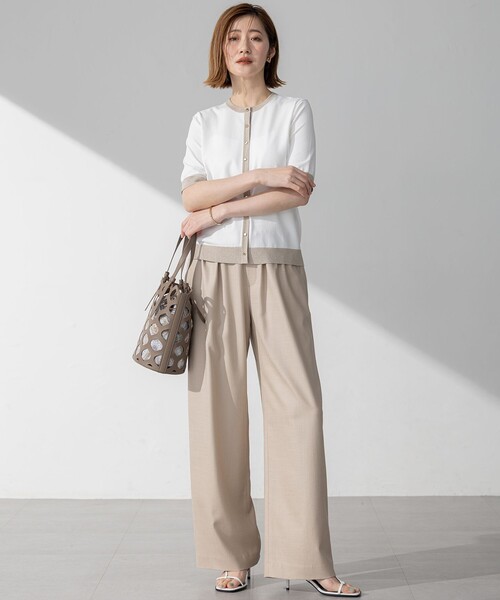 23区（ニジュウサンク）の「【WEB&一部店舗限定/洗える】レーヨンポリエステルストレッチ 半袖 カーディガン（カーディガン/ボレロ・レディース・ホワイト系2/ブラック系2/ベージュ系2/ネイビー系2・40/38）」の21枚目の写真