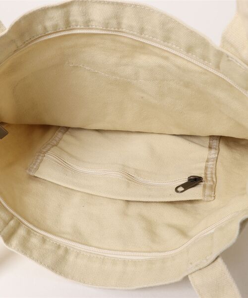 WEGO（ウィゴー）の「WEGO/切りっぱなしハートスクエアトートバッグ（トートバッグ・レディース・ブラウン/ブラック/アイボリー・FREE）」の6枚目の写真