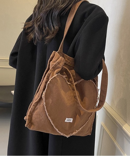 WEGO（ウィゴー）の「WEGO/切りっぱなしハートスクエアトートバッグ（トートバッグ・レディース・ブラウン/ブラック/アイボリー・FREE）」の17枚目の写真