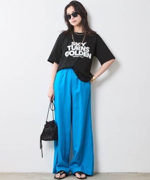 CHIC STYLE(シックスタイル)の「ロゴプリントTシャツ<大きいサイズ有>シックスタイル(Tシャツ/カットソー・レディース・オフホワイト/ブラック・3L/LL/L/M/5L/4L)」の6枚目の写真