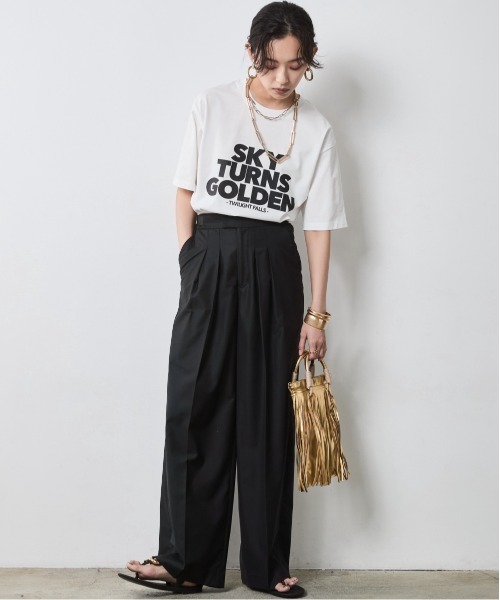 CHIC STYLE(シックスタイル)の「ロゴプリントTシャツ<大きいサイズ有>シックスタイル(Tシャツ/カットソー・レディース・オフホワイト/ブラック・3L/LL/L/M/5L/4L)」の11枚目の写真
