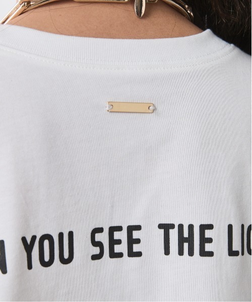 CHIC STYLE(シックスタイル)の「ロゴプリントTシャツ<大きいサイズ有>シックスタイル(Tシャツ/カットソー・レディース・オフホワイト/ブラック・3L/LL/L/M/5L/4L)」の13枚目の写真