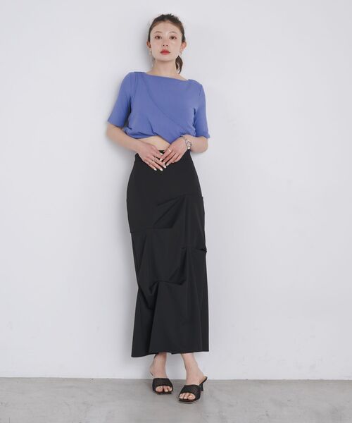 kivi(キヴィ)の「tuck drape skirt(スカート・レディース・ブラック/オフホワイト・FREE)」の10枚目の写真