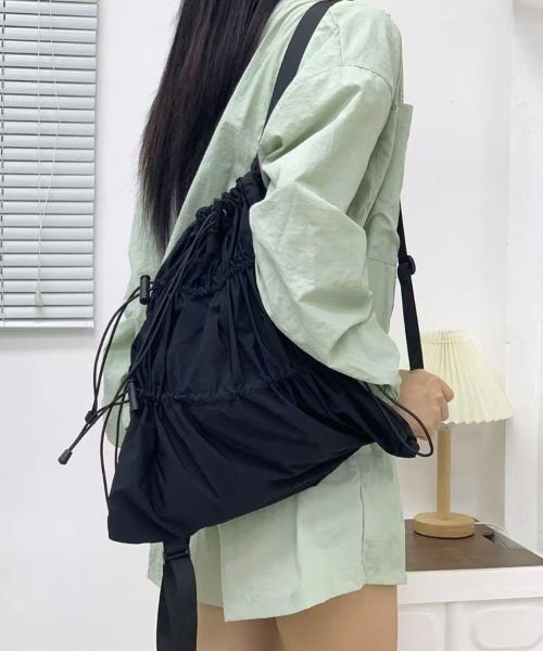 H.TOKYO（エイチトウキョウ）の「ドローコードナップザック（バックパック/リュック・レディース・ブラック/ホワイト・FREE）」の3枚目の写真