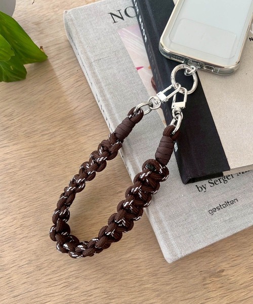 Me%（ミィパーセント）の「【ストラップシート付き】アミアミハンドルストラップ 327228（スマホグッズ・レディース・ブラック/ベージュ/ブラウン/オフホワイト/アイボリー・FREE）」の16枚目の写真