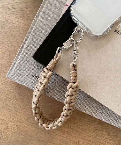 Me%（ミィパーセント）の「【ストラップシート付き】アミアミハンドルストラップ 327228（スマホグッズ・レディース・ブラック/ベージュ/ブラウン/オフホワイト/アイボリー・FREE）」の20枚目の写真