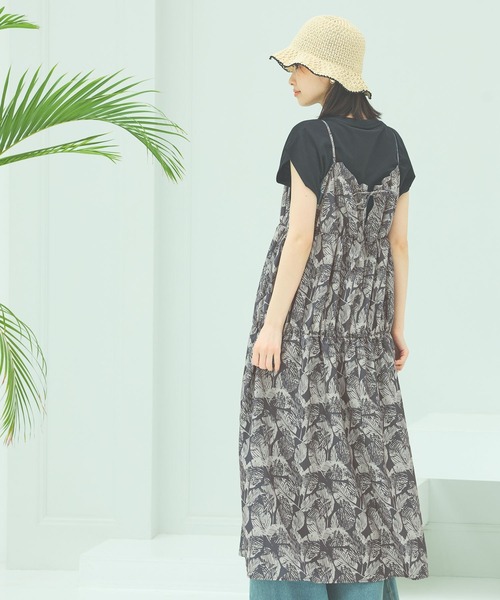 LAKOLE(ラコレ)の「2WAYリーフ柄キャミワンピース / 327684(ワンピース・レディース・チャコールグレー/ブルー/イエロー・FREE)」の1枚目の写真