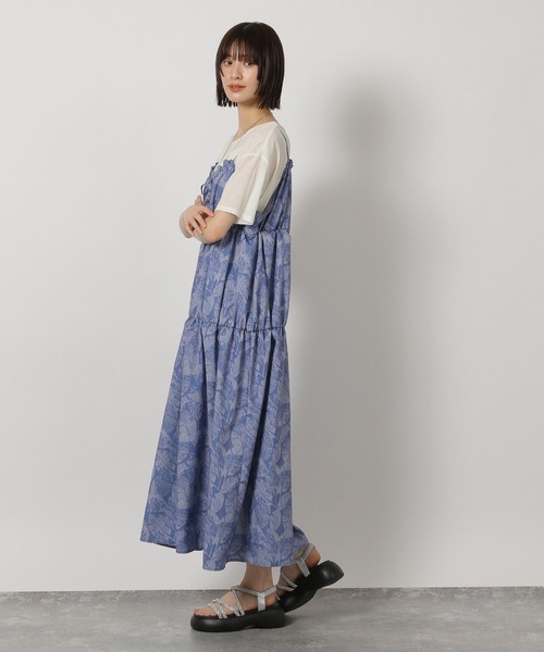 LAKOLE(ラコレ)の「2WAYリーフ柄キャミワンピース / 327684(ワンピース・レディース・チャコールグレー/ブルー/イエロー・FREE)」の9枚目の写真