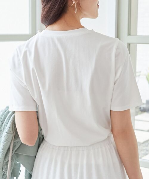 MAJESTIC LEGON(マジェスティックレゴン)の「パールネックロゴTシャツ(Tシャツ/カットソー・レディース・ブラック/オフホワイト/チャコールグレー・MEDIUM)」の9枚目の写真