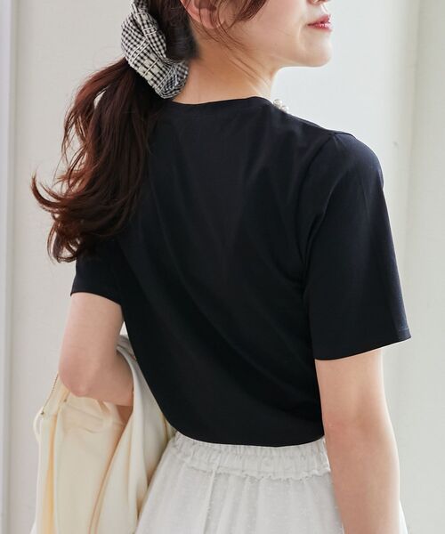 MAJESTIC LEGON(マジェスティックレゴン)の「パールネックロゴTシャツ(Tシャツ/カットソー・レディース・ブラック/オフホワイト/チャコールグレー・MEDIUM)」の21枚目の写真