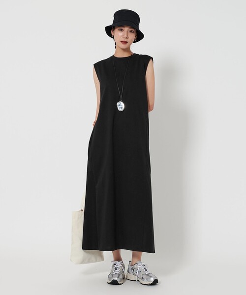 BEAUTY&YOUTH UNITED ARROWS（ビューティーアンドユースユナイテッドアローズ）の「【WEB限定 Wardrobe DAILY MINIMAL】ティアード フレンチスリーブワンピース －接触冷感/ウォッシャブルー（ワンピース・レディース・モカ/ロイヤルブルー/ブラック・FREE）」の12枚目の写真