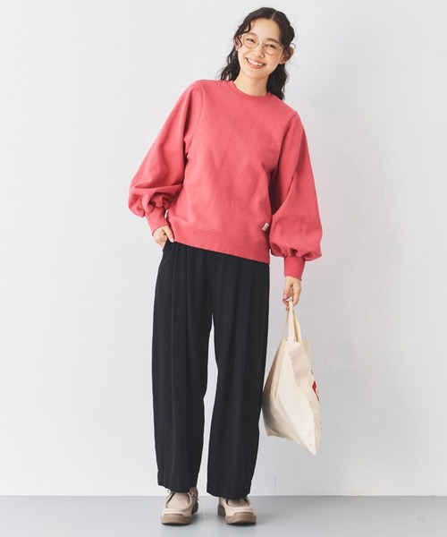 and myera（アンド マイラ）の「ａｎｄ　ｍｙｅｒａ　ボリューム袖トレーナー（スウェット・レディース・ピンク/グリーン・LL/L/M/S）」の10枚目の写真