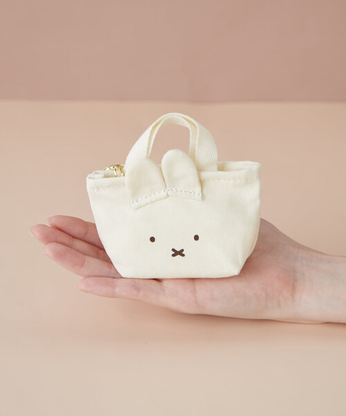BIRTHDAY BAR（バースデイバー）の「【MIFFY　ミッフィー】BRUNA MINI TOTEチャーム（チャーム・レディース・ホワイト/キャメル・0）」の3枚目の写真