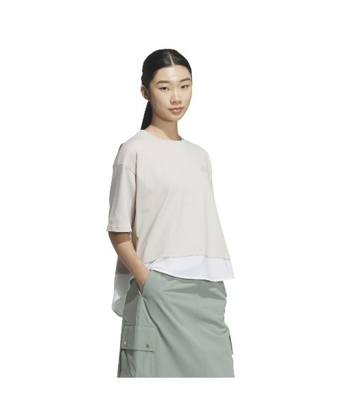 adidas(アディダス)の「アディダス adidas レイヤード ルーズフィット半袖コットンTシャツ(Tシャツ/カットソー・レディース・ベージュ/ブラック・S/M/L/XL)」の4枚目の写真