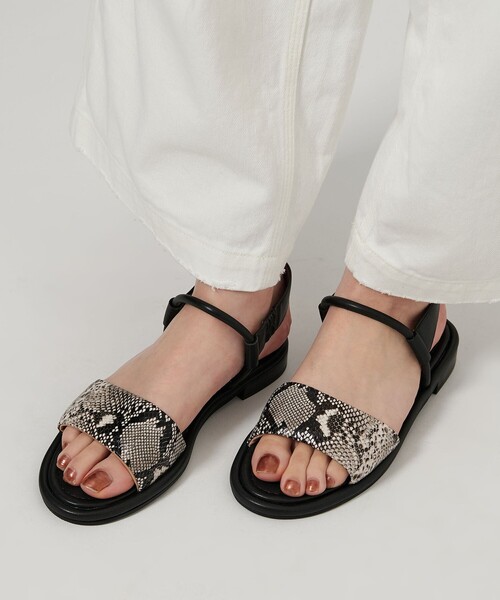 BEAUTY&YOUTH UNITED ARROWS（ビューティーアンドユースユナイテッドアローズ）の「コンビ バックストラップ サンダル（サンダル・レディース・ベージュ/その他1・36/38/37）」の2枚目の写真