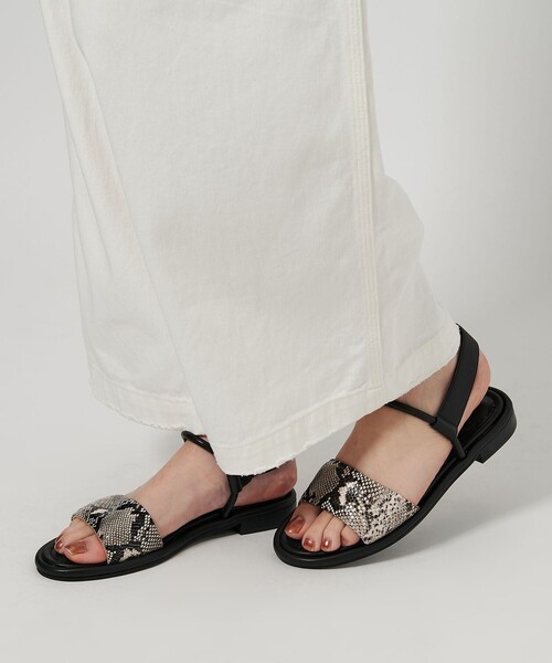 BEAUTY&YOUTH UNITED ARROWS（ビューティーアンドユースユナイテッドアローズ）の「コンビ バックストラップ サンダル（サンダル・レディース・ベージュ/その他1・36/38/37）」の7枚目の写真