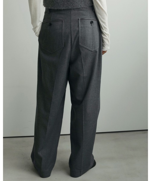 anuke（アンヌーク）の「Wool Tuck Pants（その他パンツ・レディース・グレー/ブラウン・38inch/36inch）」の7枚目の写真
