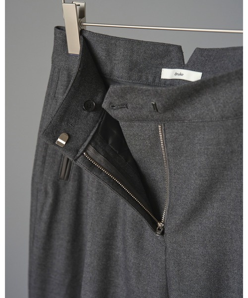 anuke（アンヌーク）の「Wool Tuck Pants（その他パンツ・レディース・グレー/ブラウン・38inch/36inch）」の12枚目の写真