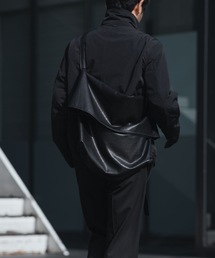 ATTACHMENT（アタッチメント）の「シンセティックレザー ショルダーバッグ / SYNTHETIC LEATHER SHOULDER BAG（ショルダーバッグ）」