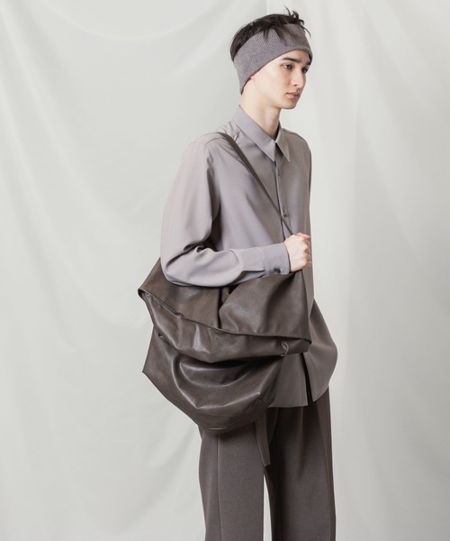 シンセティックレザー ショルダーバッグ / SYNTHETIC LEATHER SHOULDER
