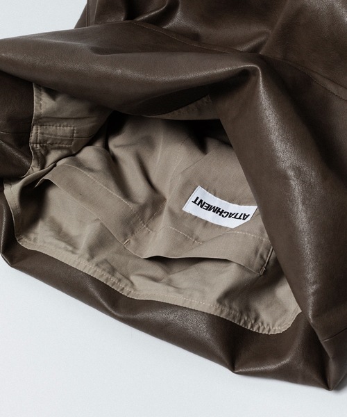 ATTACHMENT（アタッチメント）の「シンセティックレザー ショルダー