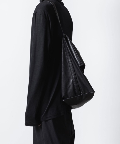 シンセティックレザー ショルダーバッグ / SYNTHETIC LEATHER SHOULDER