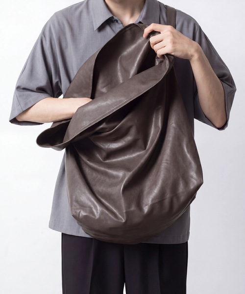 シンセティックレザー ショルダーバッグ / SYNTHETIC LEATHER SHOULDER シンセティックレザー ショルダーバッグ / SYNTHETIC LEATHER SHOULDER