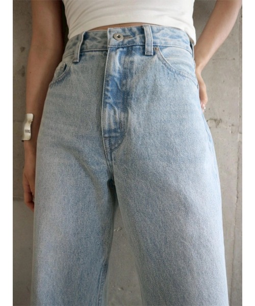 TRUNC（トランクエイティーエイト）の「Semi Flared Denim / セミフレアデニム（デニムパンツ・レディース・ブルー・SMALL/MEDIUM）」の19枚目の写真