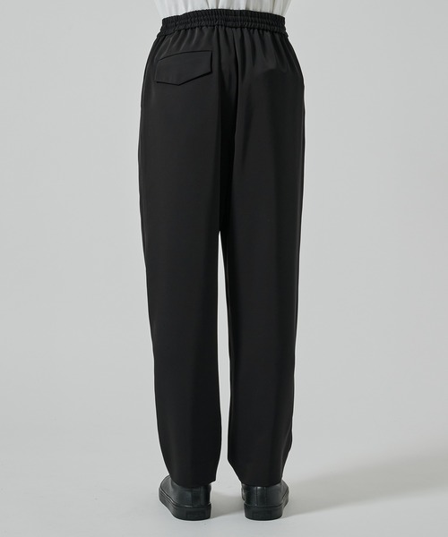 CULLNI（クルニ）の「別注 Dry Stretch Twill Side Drawstring Relax Wide Tapered Pa（スラックス・メンズ・ダークグレー/ホワイト/ブラック・1/2）」の18枚目の写真
