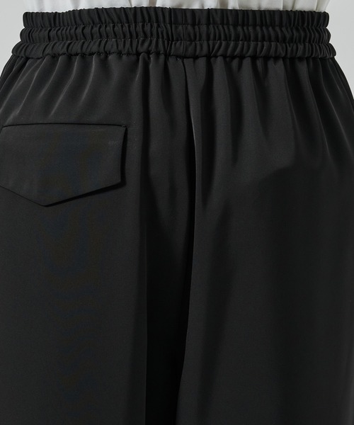 CULLNI（クルニ）の「別注 Dry Stretch Twill Side Drawstring Relax Wide Tapered Pa（スラックス・メンズ・ダークグレー/ホワイト/ブラック・1/2）」の20枚目の写真