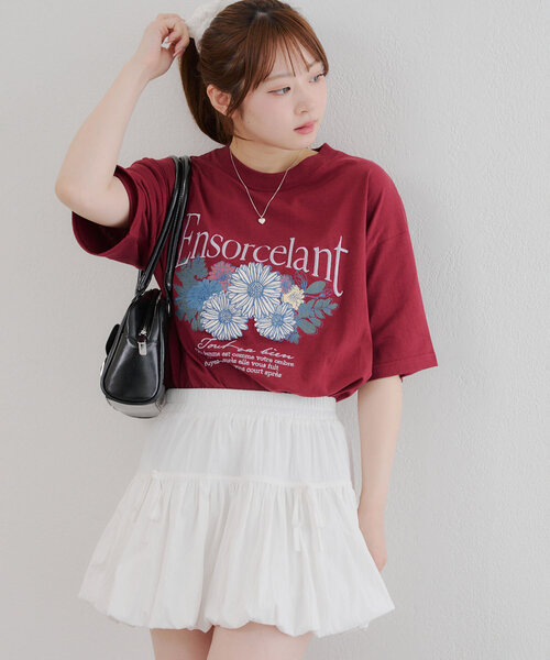 Another Branch olive des olive(アナザーブランチオリーブデオリーブ)の「アンティークフラワーBIGTシャツ(Tシャツ/カットソー・レディース・オフホワイト/スミクロ/ボルドー・FREE)」の3枚目の写真