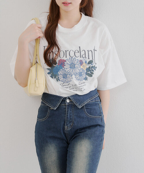 Another Branch olive des olive(アナザーブランチオリーブデオリーブ)の「アンティークフラワーBIGTシャツ(Tシャツ/カットソー・レディース・オフホワイト/スミクロ/ボルドー・FREE)」の7枚目の写真