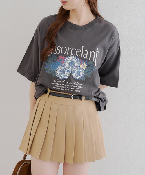 Another Branch olive des olive(アナザーブランチオリーブデオリーブ)の「アンティークフラワーBIGTシャツ(Tシャツ/カットソー・レディース・オフホワイト/スミクロ/ボルドー・FREE)」の11枚目の写真