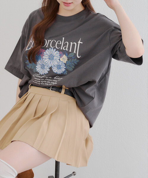 Another Branch olive des olive(アナザーブランチオリーブデオリーブ)の「アンティークフラワーBIGTシャツ(Tシャツ/カットソー・レディース・オフホワイト/スミクロ/ボルドー・FREE)」の12枚目の写真