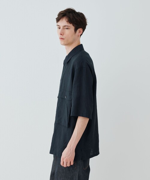 GALERIE VIE（ギャルリー ヴィー）の「リネンポプリン サファリシャツ（シャツ/ブラウス・メンズ・ネイビー/ホワイト/チャコールグレー/カーキ・FREE）」の9枚目の写真