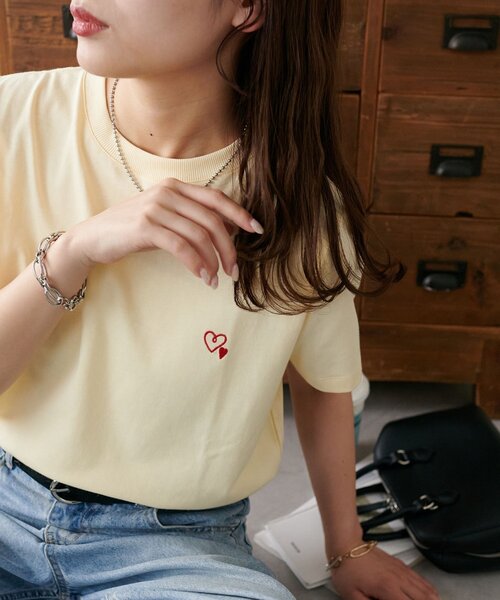 DISCOAT(ディスコート)の「【WEB限定】線抜きハート刺繍コンパクト半袖Tシャツ(Tシャツ/カットソー・レディース・アイボリー/クリア/ホワイト系その他2/チャコールグレー/ネイビー/オートミール/ホワイト/ホワイト系その他/ピンク・MEDIUM)」の20枚目の写真
