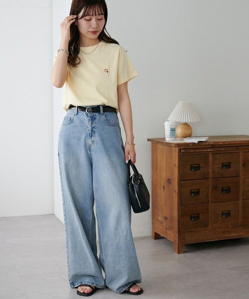 DISCOAT(ディスコート)の「【WEB限定】線抜きハート刺繍コンパクト半袖Tシャツ(Tシャツ/カットソー・レディース・アイボリー/クリア/ホワイト系その他2/チャコールグレー/ネイビー/オートミール/ホワイト/ホワイト系その他/ピンク・MEDIUM)」の22枚目の写真