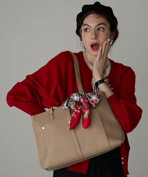 BONLECILL Marche(ボンルシールマルシェ)の「【BONLECILL Marche】《A4収納可能》ひねり金具ショルダートートバッグ(ショルダーバッグ・レディース・ブラック/ベージュ/ブラウン・FREE)」の19枚目の写真