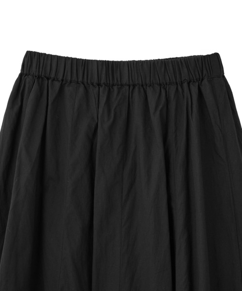 ROSE BUD（ローズバッド）の「FLARED MAXI SKIRT（スカート・レディース・ブラック/ホワイト/バーガンディー・ONE SIZE）」の7枚目の写真