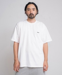 Knuu（ヌウ）の「Small Logo Heavy Crewneck T-Shirt / ヘビーベーシックロゴ刺繍入りTシャツ（Tシャツ/カットソー）」