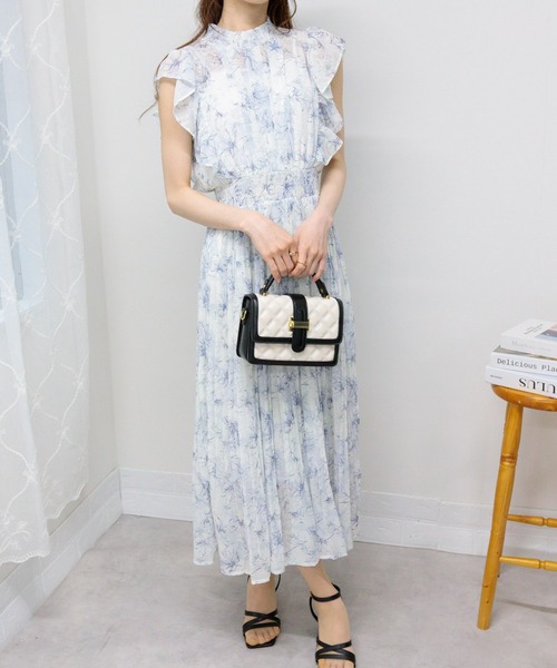 け*ん様 レオナール　シフォンプリーツ　ふんわりワンピース セール】シフォン花柄フリル袖 消しプリーツ ロングワンピース