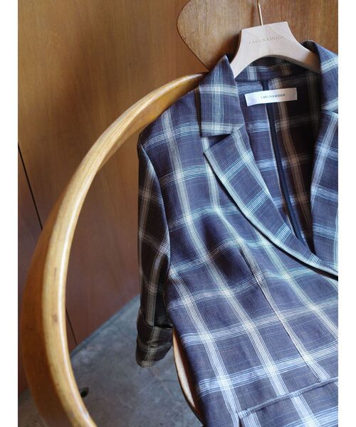 LAGUNAMOON（ラグナムーン）の「ハーフスリーブチェックジャケット（テーラードジャケット・レディース・ブラウン/アイボリー・FREE）」の9枚目の写真