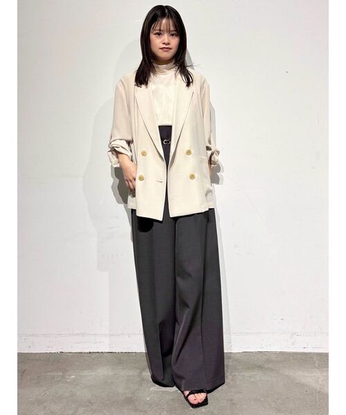 LAGUNAMOON(ラグナムーン)の「ロールアップジャケット(テーラードジャケット・レディース・ネイビー/ベージュ・FREE)」の6枚目の写真