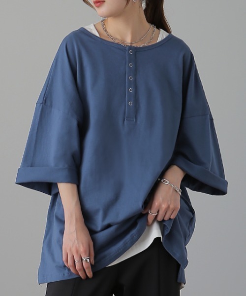 HUG.U（ハグユー）の「前後2way ゆるーず カットソー（Tシャツ/カットソー・レディース・ホワイト/ブラック/モカ/オリーブ/ダークグレー/グレイッシュブルー・FREE）」の6枚目の写真