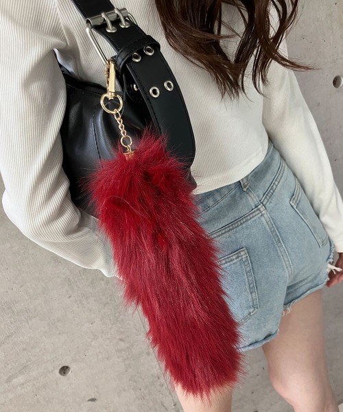 meJane(ミージェーン)の「しっぽチャーム カラーファーキーホルダー(チャーム・レディース・ホワイト/レッド/ボルドー/パープル/チェリーピンク/グレー・FREE)」の20枚目の写真